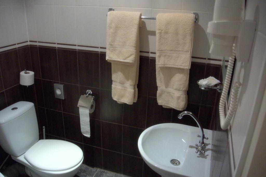Eurohotel Maardu Room photo